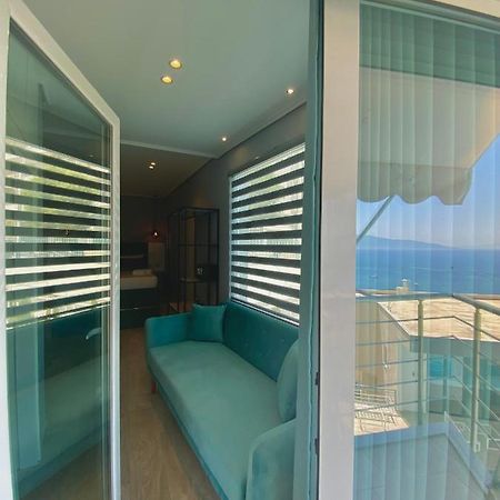 Crown Apartment Sarandë Exterior foto